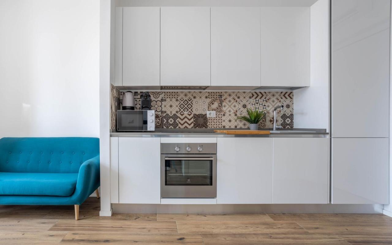 Sunlit 1 Bedroom Apt Via Pirelli Milan Exterior photo
