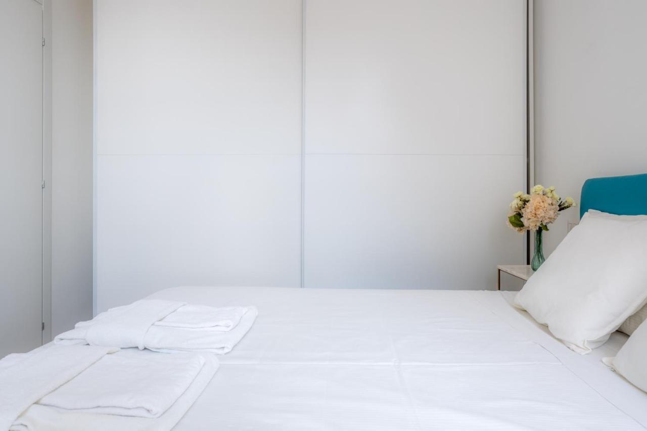 Sunlit 1 Bedroom Apt Via Pirelli Milan Exterior photo